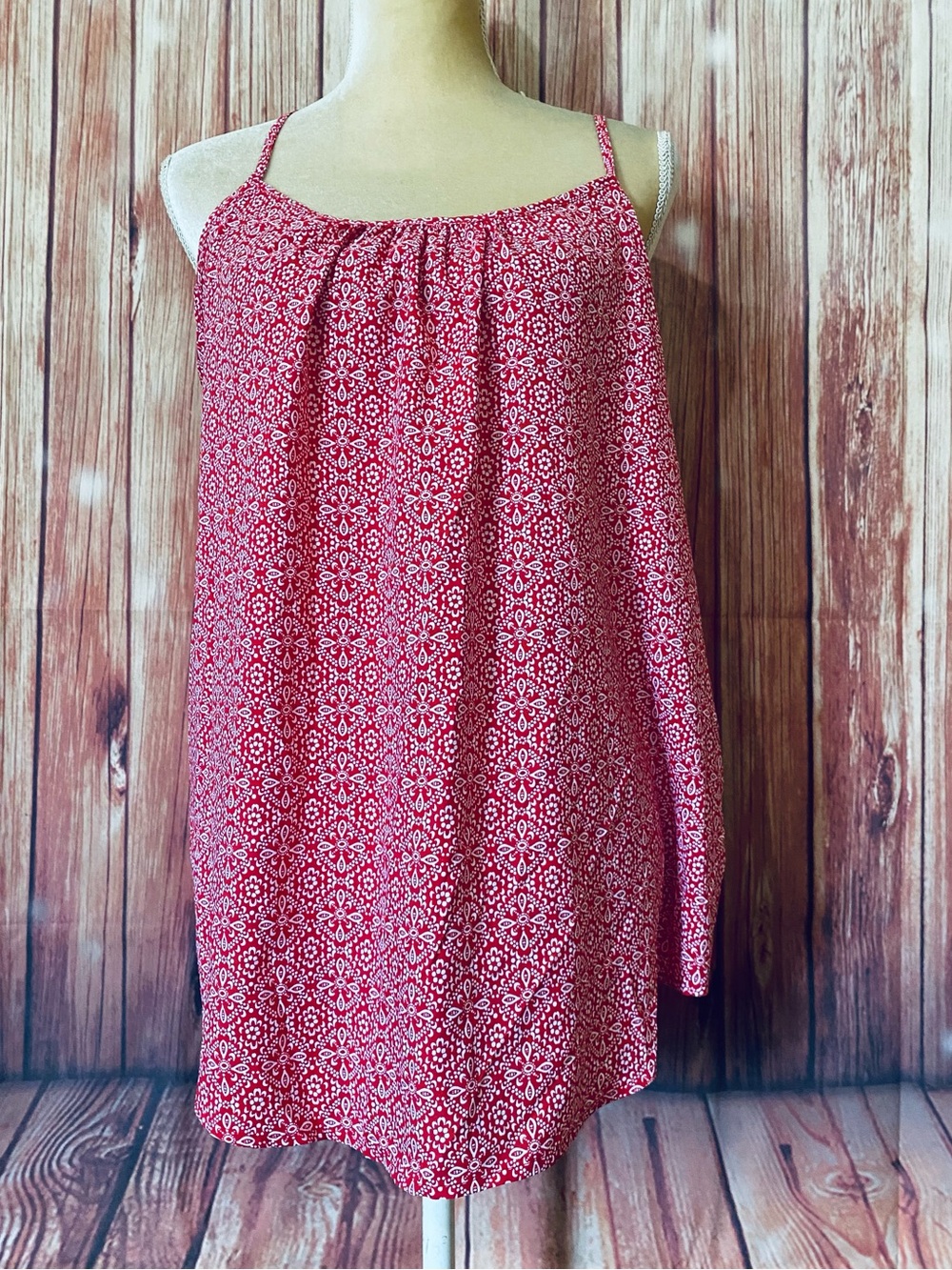 Women’s XL Tank Top Faded Glory Red Soft Adjustable Spaghetti Straps U Neck